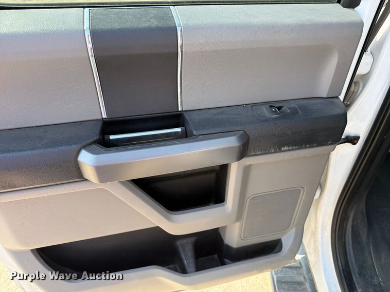 image for item FK4564 2020 Ford F150 Crew Cab pickup truck