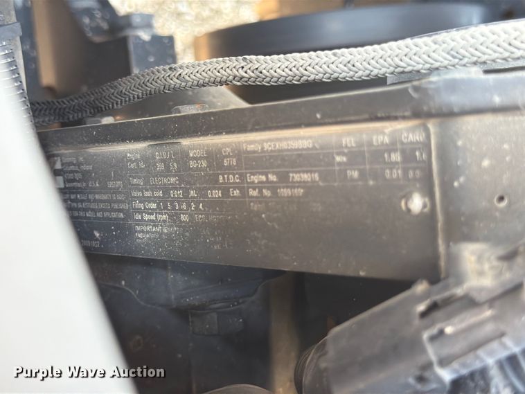 image for item FK4570 2009 UD UD3300 street sweeper truck