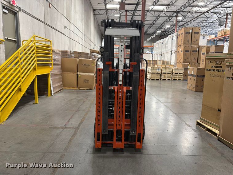 image for item FK4578 2018 UniCarriers CFS40 forklift