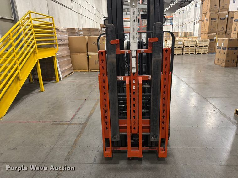 image for item FK4578 2018 UniCarriers CFS40 forklift
