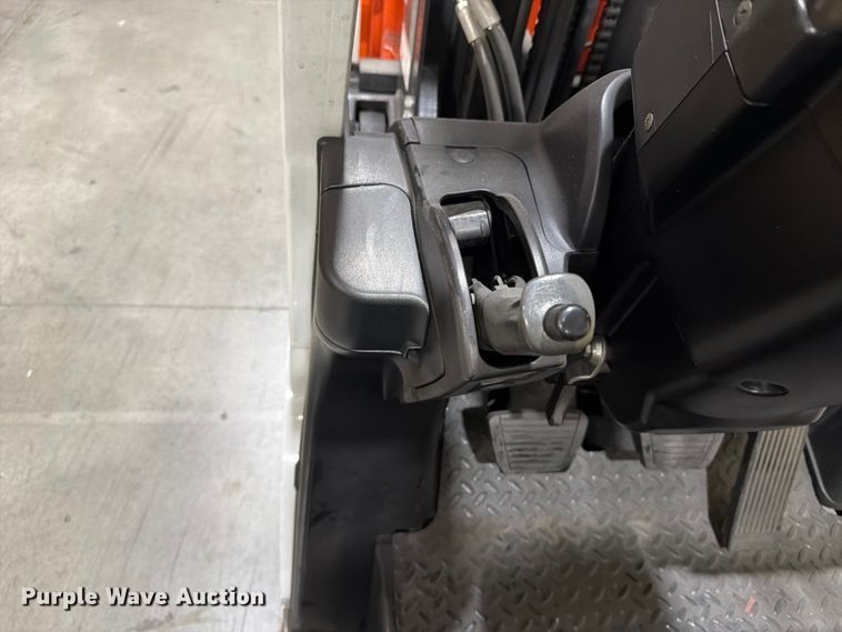 image for item FK4578 2018 UniCarriers CFS40 forklift
