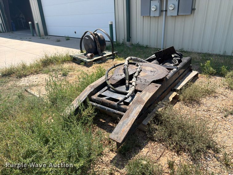 image for item FK4579 Holland FW2900 - S0790 fifth wheel