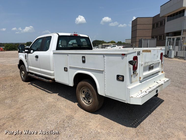 image for item FK5037 2019 Ford F250 Super Duty Ext. Cab utility bed pickup truck