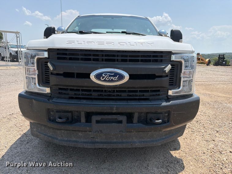 image for item FK5037 2019 Ford F250 Super Duty Ext. Cab utility bed pickup truck