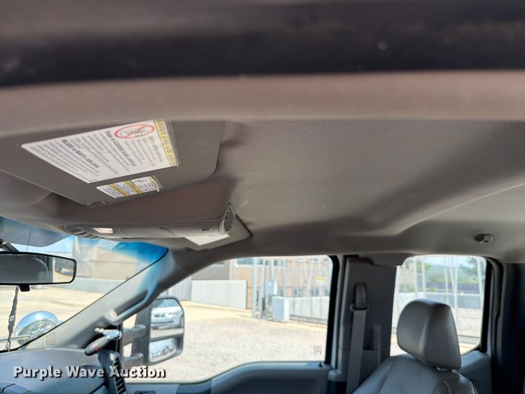 image for item FK5037 2019 Ford F250 Super Duty Ext. Cab utility bed pickup truck