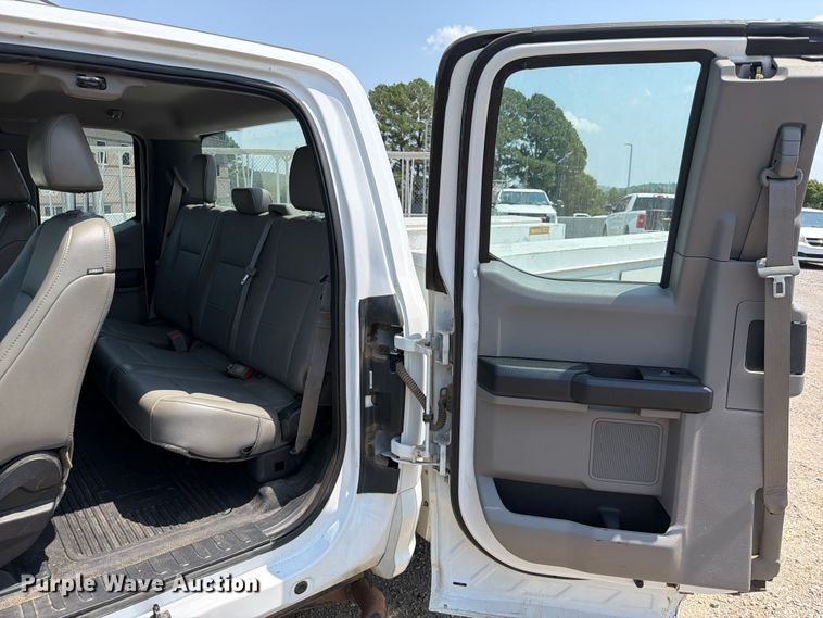 image for item FK5037 2019 Ford F250 Super Duty Ext. Cab utility bed pickup truck