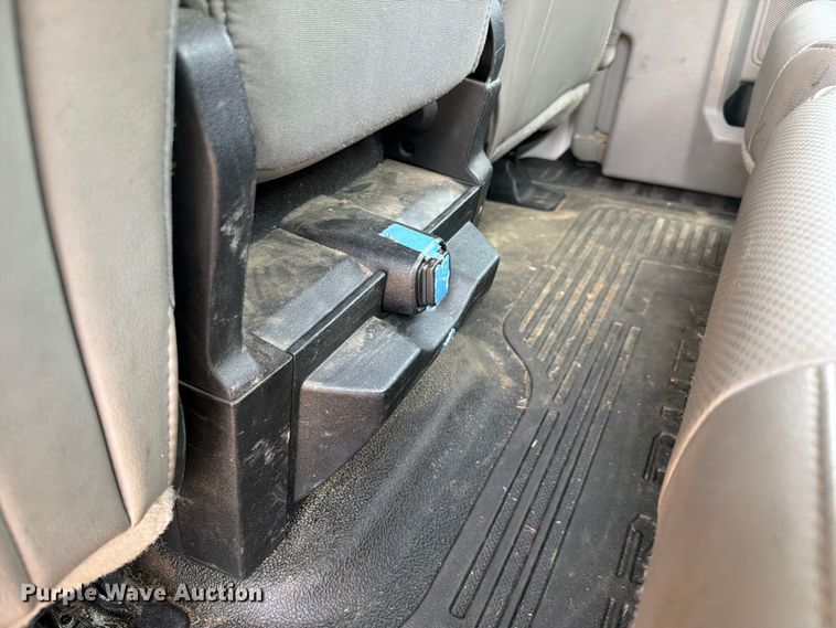image for item FK5037 2019 Ford F250 Super Duty Ext. Cab utility bed pickup truck