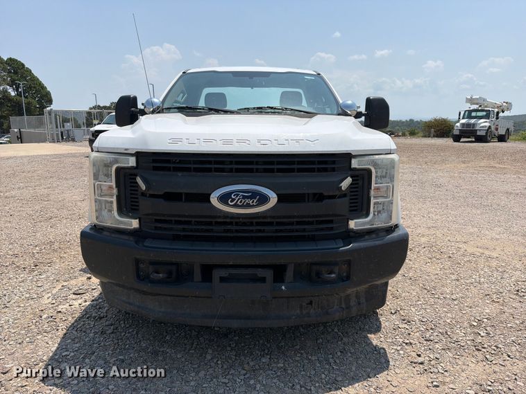 image for item FK5038 2017 Ford F250 Super Duty utility bed pickup truck