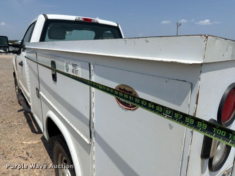 image for item FK5038 2017 Ford F250 Super Duty utility bed pickup truck