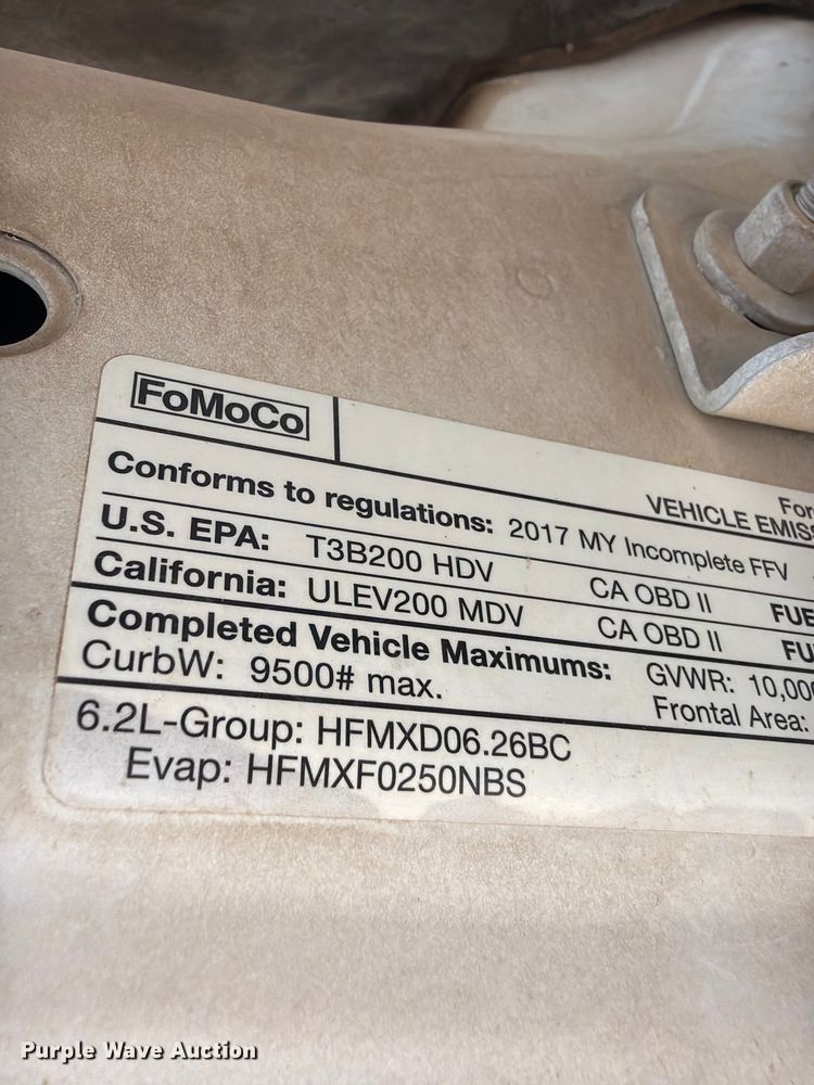 image for item FK5038 2017 Ford F250 Super Duty utility bed pickup truck