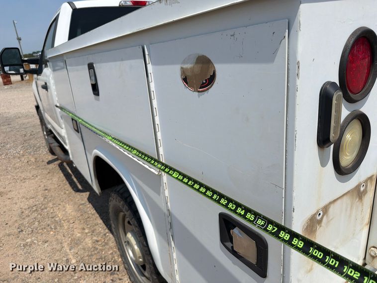 image for item FK5039 2017 Ford F250 Super Duty utility bed pickup truck