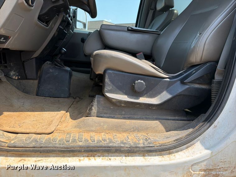 image for item FK5039 2017 Ford F250 Super Duty utility bed pickup truck