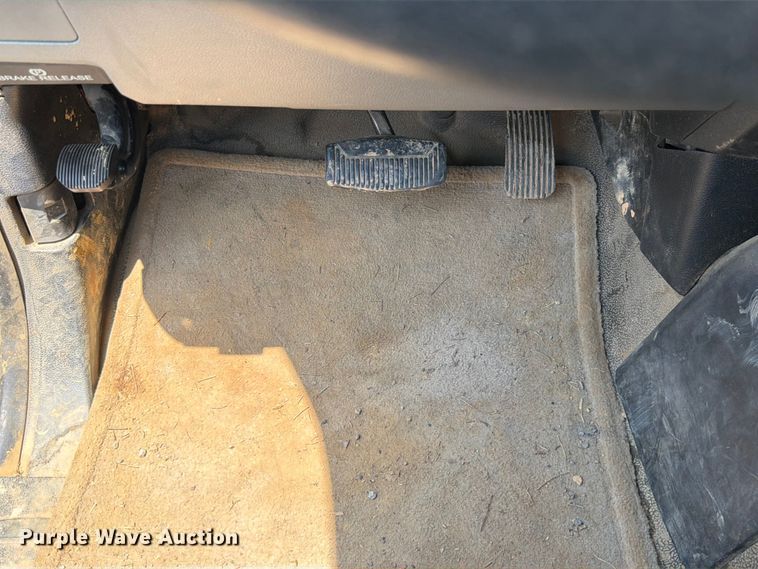 image for item FK5039 2017 Ford F250 Super Duty utility bed pickup truck