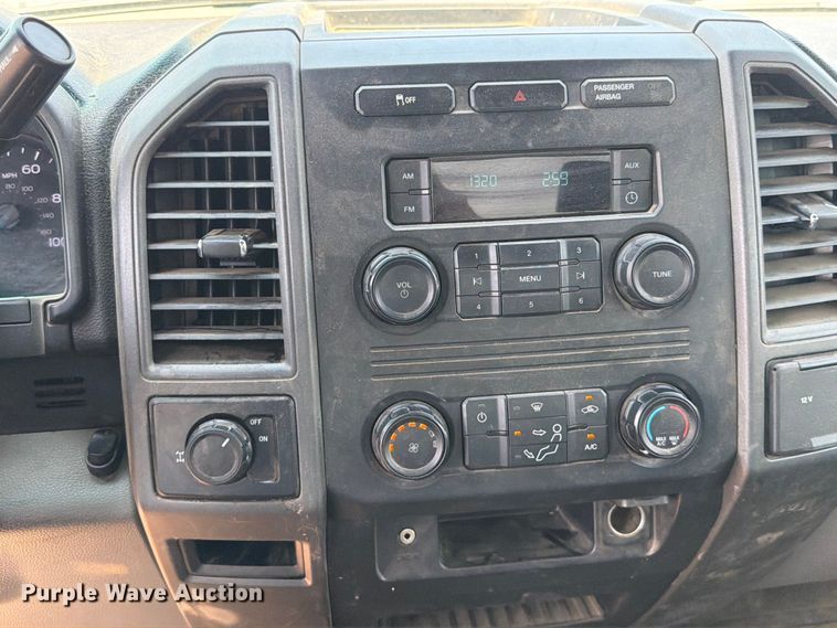 image for item FK5039 2017 Ford F250 Super Duty utility bed pickup truck