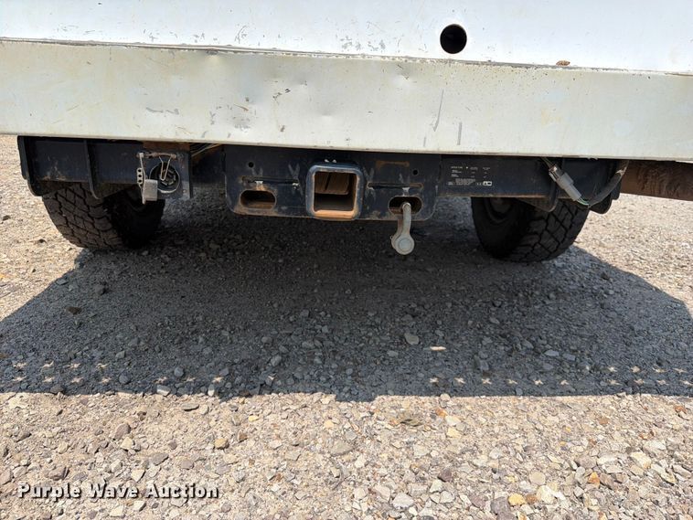 image for item FK5040 2017 Ford F250 Super Duty utility bed pickup truck