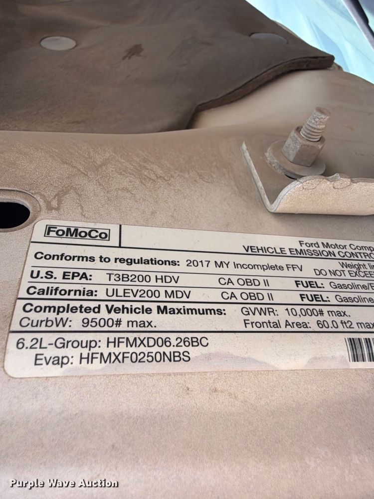 image for item FK5040 2017 Ford F250 Super Duty utility bed pickup truck