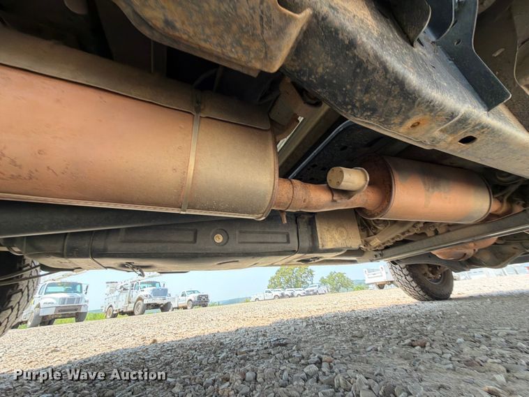 image for item FK5040 2017 Ford F250 Super Duty utility bed pickup truck