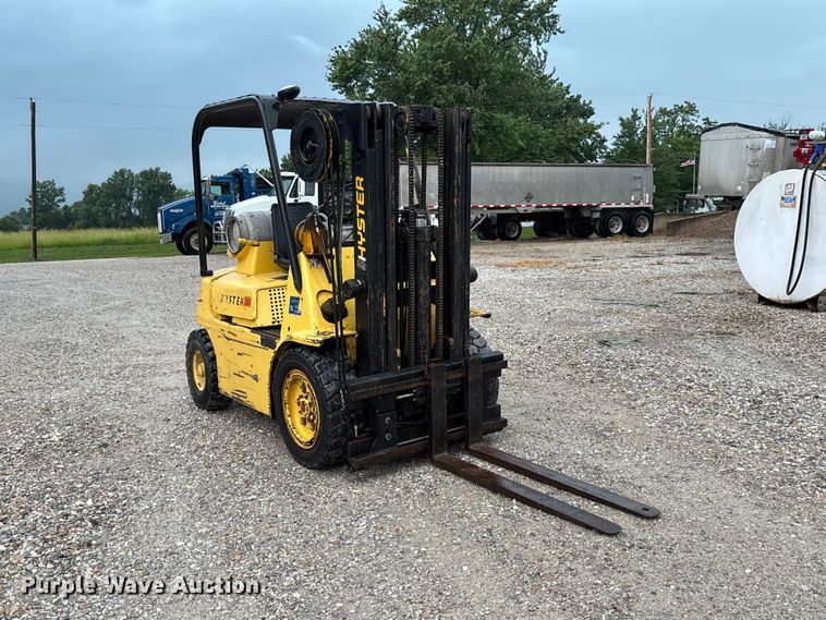 image for item FM6507 Hyster 30 forklift
