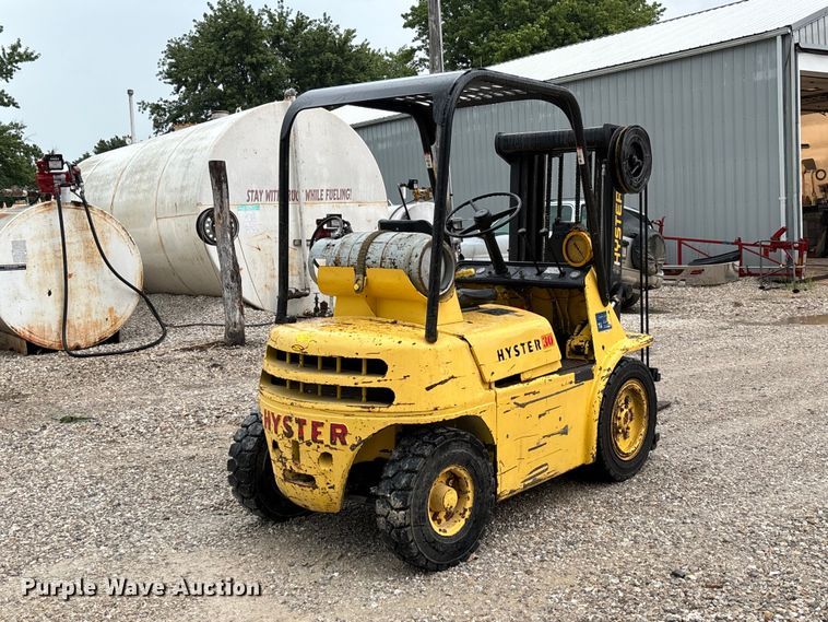 image for item FM6507 Hyster 30 forklift