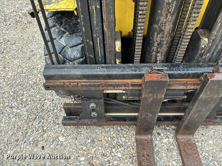 image for item FM6507 Hyster 30 forklift