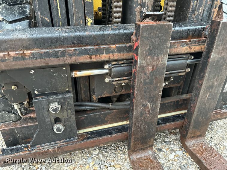 image for item FM6507 Hyster 30 forklift