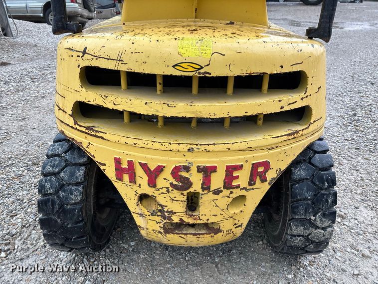 image for item FM6507 Hyster 30 forklift
