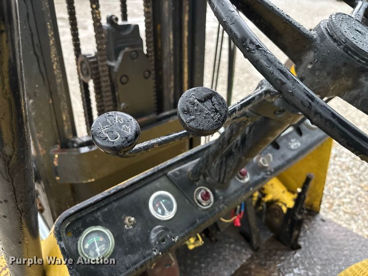 image for item FM6507 Hyster 30 forklift