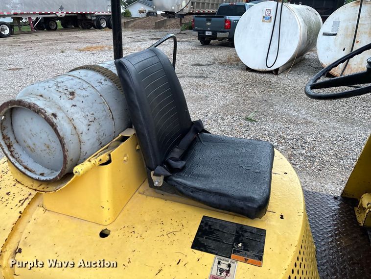 image for item FM6507 Hyster 30 forklift