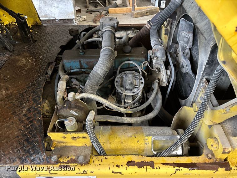 image for item FM6507 Hyster 30 forklift