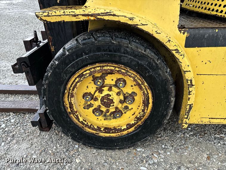 image for item FM6507 Hyster 30 forklift