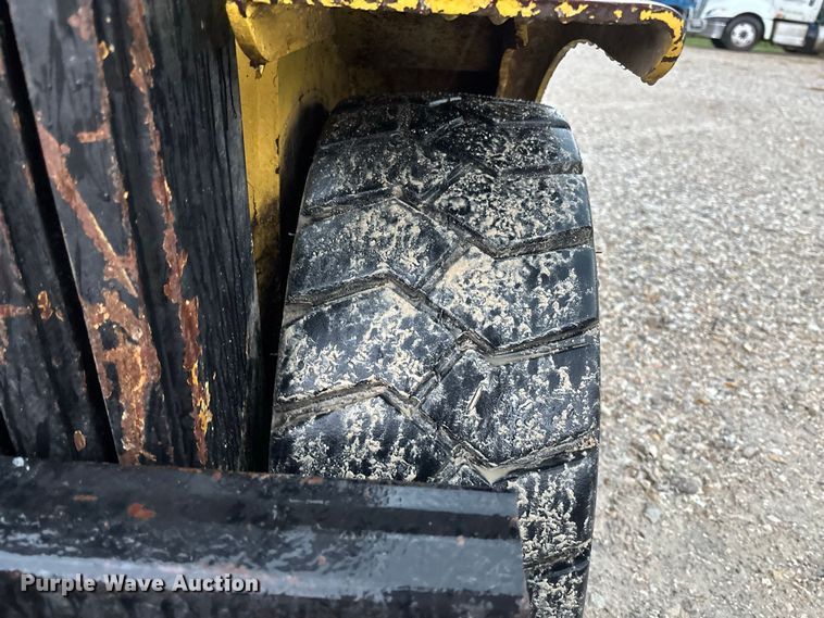 image for item FM6507 Hyster 30 forklift