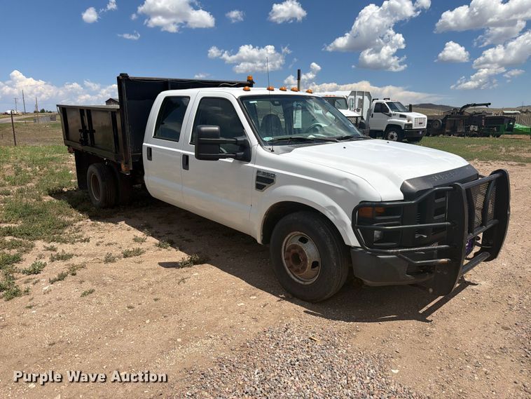 image for item FM7616 2008 Ford F350 Super Duty Crew Cab dump flatbed pickup truck