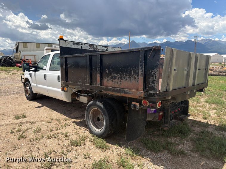image for item FM7616 2008 Ford F350 Super Duty Crew Cab dump flatbed pickup truck
