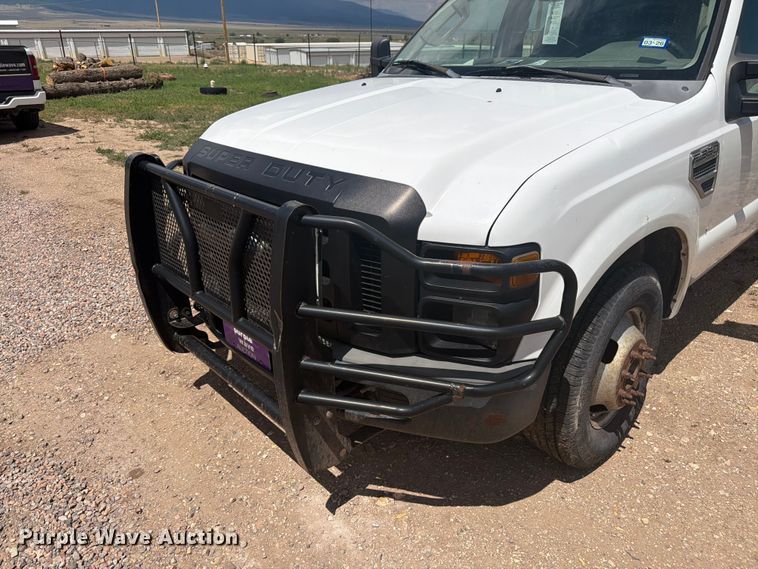 image for item FM7616 2008 Ford F350 Super Duty Crew Cab dump flatbed pickup truck