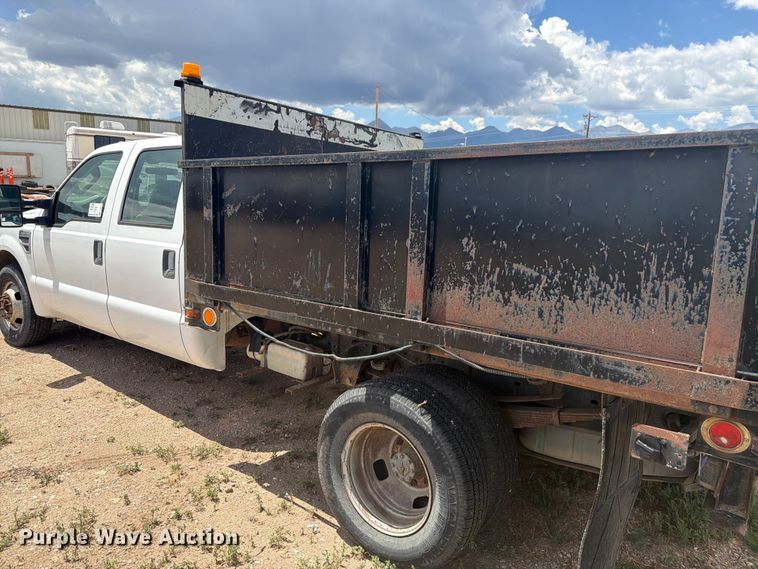 image for item FM7616 2008 Ford F350 Super Duty Crew Cab dump flatbed pickup truck