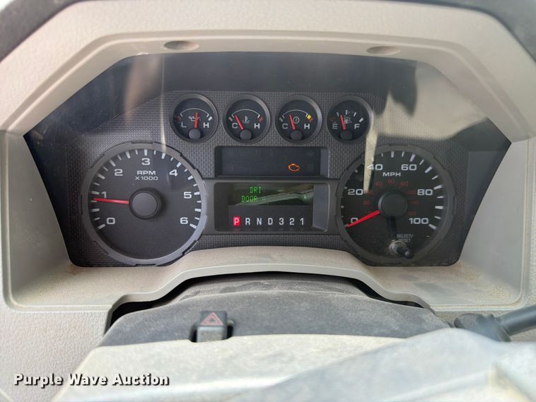 image for item FM7616 2008 Ford F350 Super Duty Crew Cab dump flatbed pickup truck