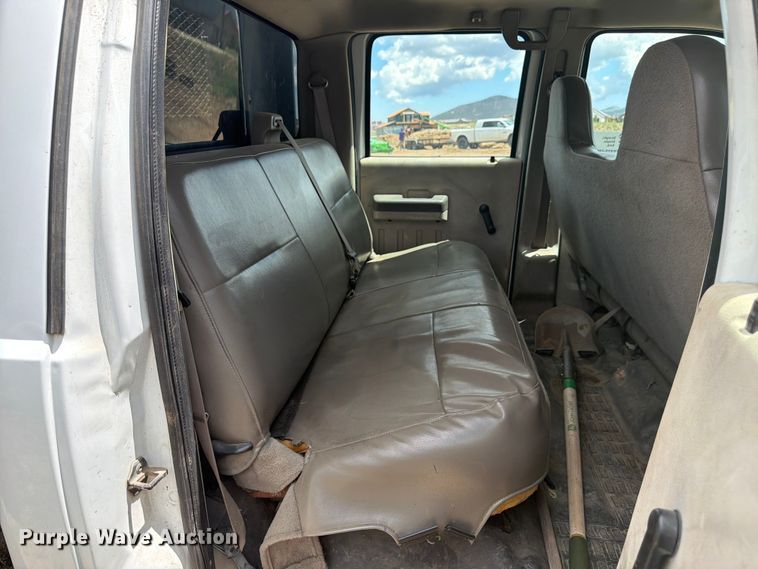 image for item FM7616 2008 Ford F350 Super Duty Crew Cab dump flatbed pickup truck