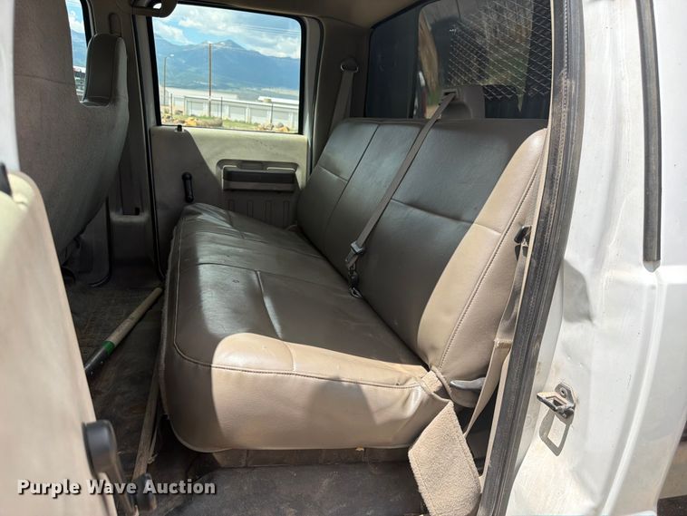 image for item FM7616 2008 Ford F350 Super Duty Crew Cab dump flatbed pickup truck