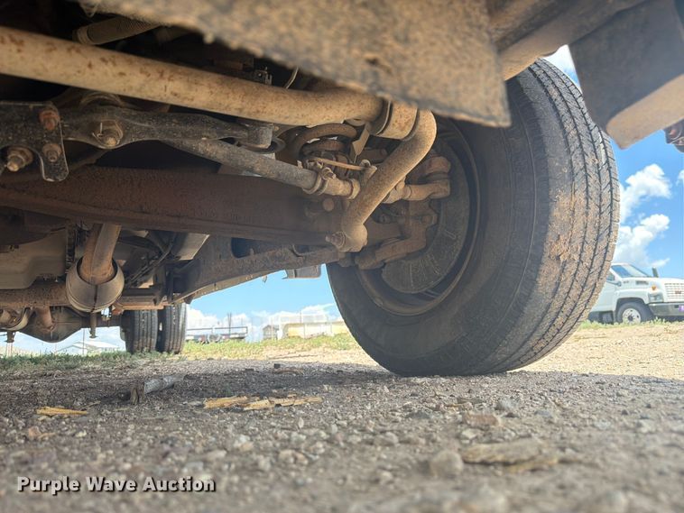 image for item FM7616 2008 Ford F350 Super Duty Crew Cab dump flatbed pickup truck