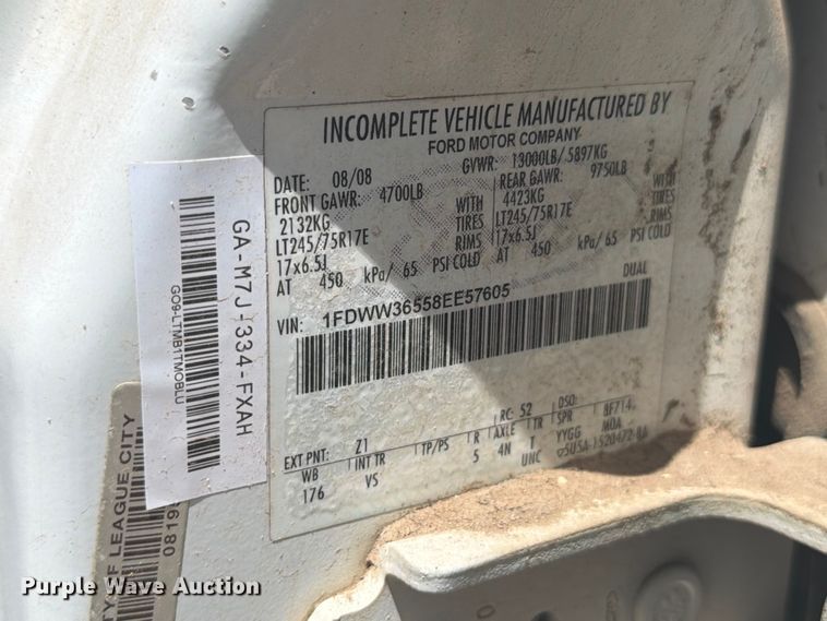 image for item FM7616 2008 Ford F350 Super Duty Crew Cab dump flatbed pickup truck