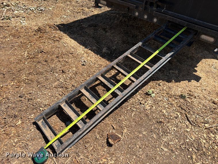 image for item FM7619 2020 Maxey MaxxD dump trailer