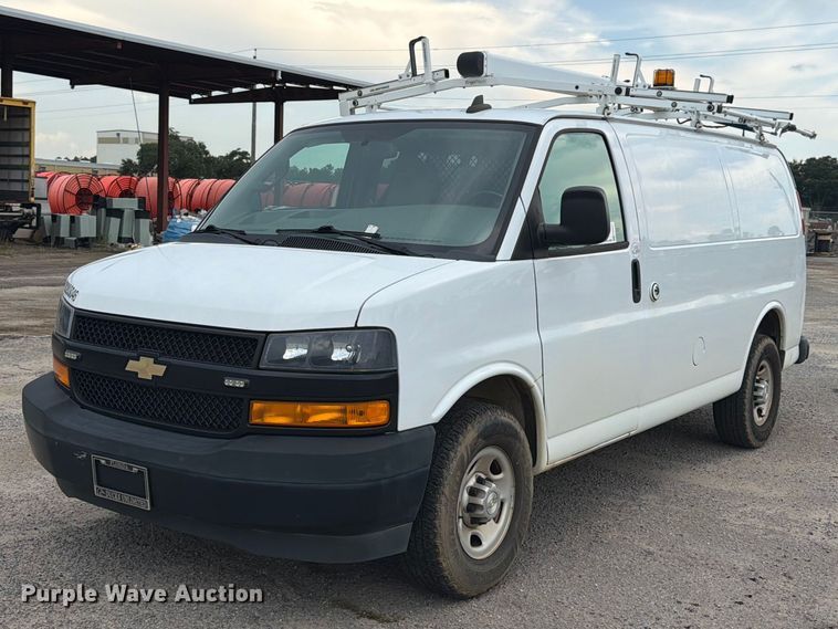 2020 Chevrolet Express 2500 utility van