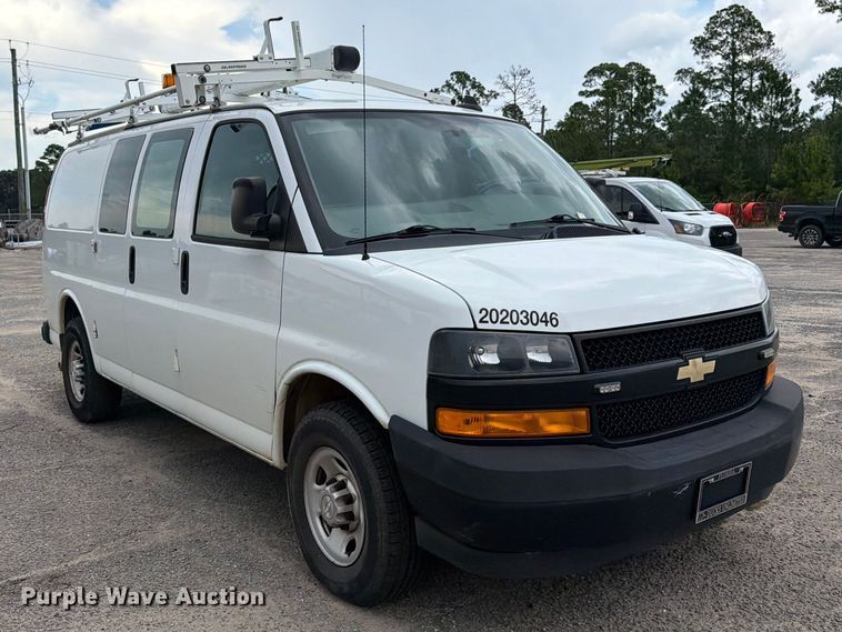 image for item FN2031 2020 Chevrolet Express 2500 utility van