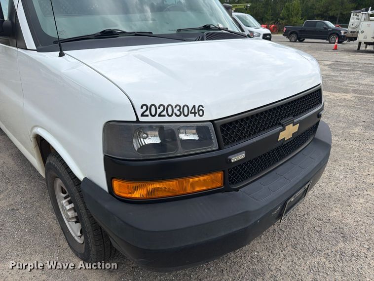 image for item FN2031 2020 Chevrolet Express 2500 utility van