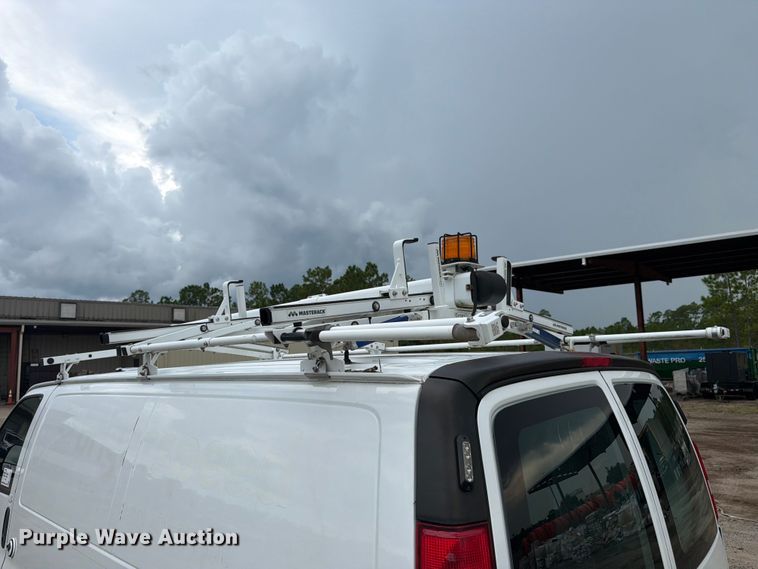 image for item FN2031 2020 Chevrolet Express 2500 utility van