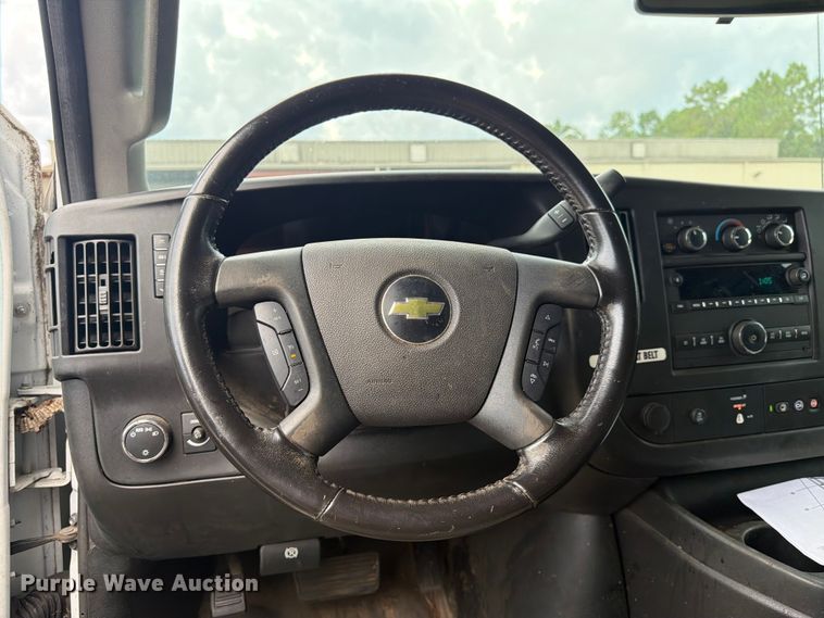 image for item FN2031 2020 Chevrolet Express 2500 utility van