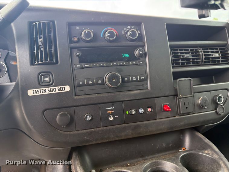 image for item FN2031 2020 Chevrolet Express 2500 utility van
