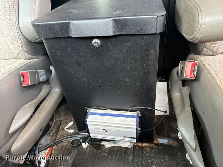 image for item FN2031 2020 Chevrolet Express 2500 utility van