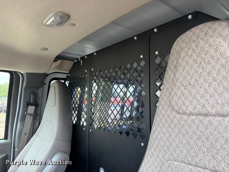 image for item FN2031 2020 Chevrolet Express 2500 utility van