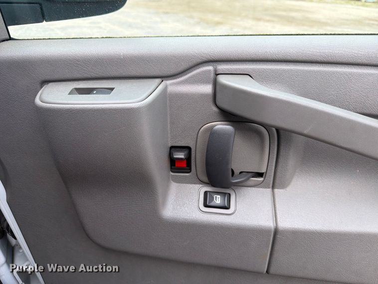 image for item FN2031 2020 Chevrolet Express 2500 utility van